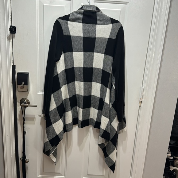 Women’s Torrid Size 0 Cardigan Drape Front Sweater - Picture 4 of 6